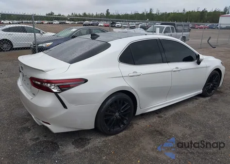 2021 Toyota Camry Xse z USA, uszkodzony, nr VIN 4T1K61AKXMU568974